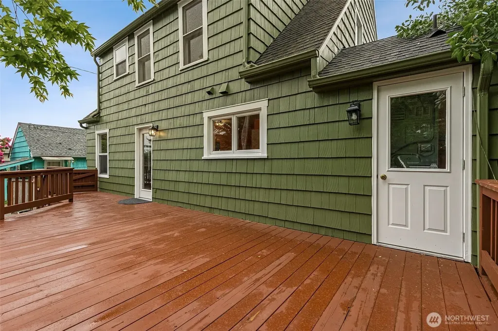 1022 Brawne Avenue NW Olympia WA 98502