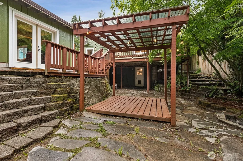 1022 Brawne Avenue NW Olympia WA 98502