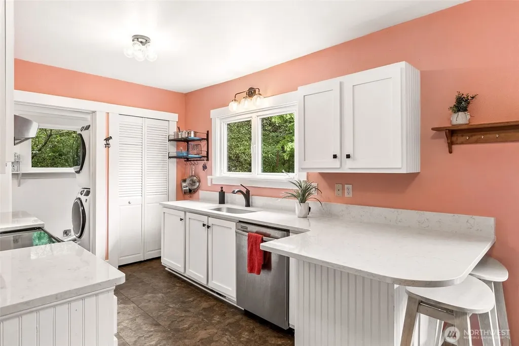 1022 Brawne Avenue NW Olympia WA 98502
