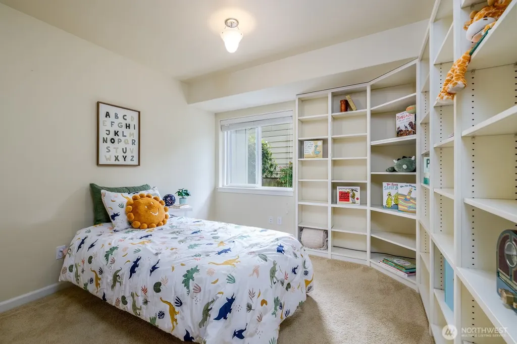 3030 31st Avenue W Seattle WA 98199