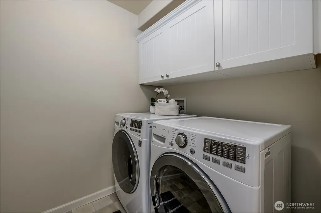 3030 31st Avenue W Seattle WA 98199