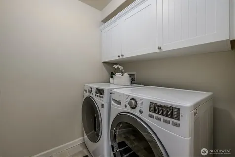 3030 31st Avenue W Seattle WA 98199