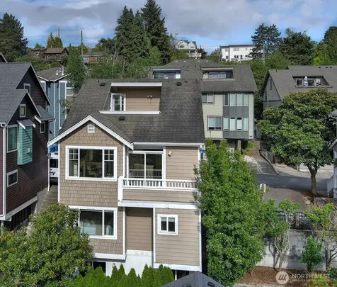 3030 31st Avenue W Seattle WA 98199