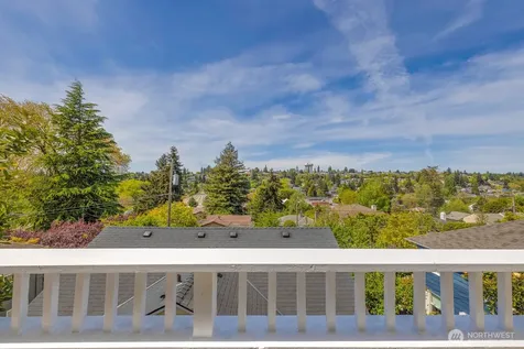 3030 31st Avenue W Seattle WA 98199