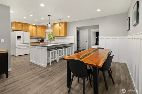 20830 236th Ave SE Maple Valley WA 98038