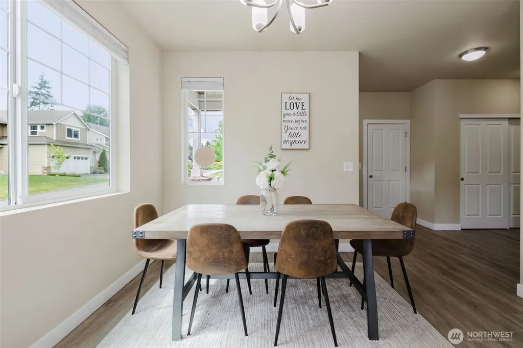 3677 SE Chesterton Drive Port Orchard WA 98366