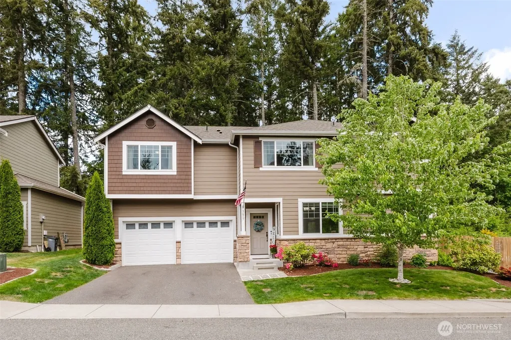 3677 SE Chesterton Drive Port Orchard WA 98366