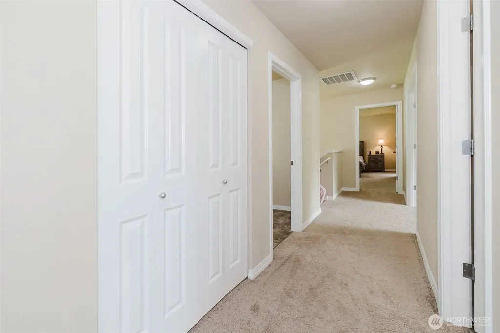 3677 SE Chesterton Drive Port Orchard WA 98366