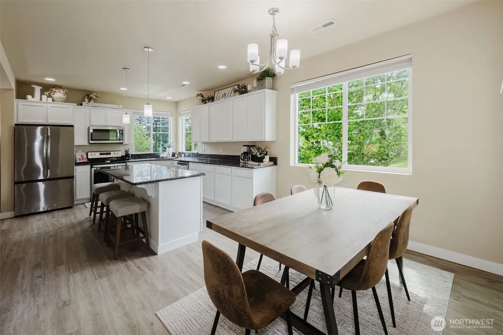 3677 SE Chesterton Drive Port Orchard WA 98366