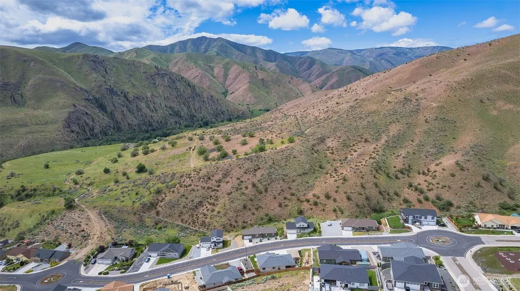 9975 Saska Way Entiat WA 98822