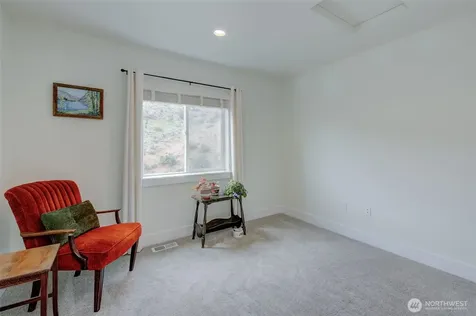 9975 Saska Way Entiat WA 98822