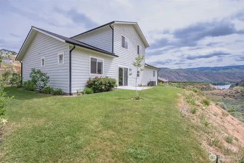 9975 Saska Way Entiat WA 98822