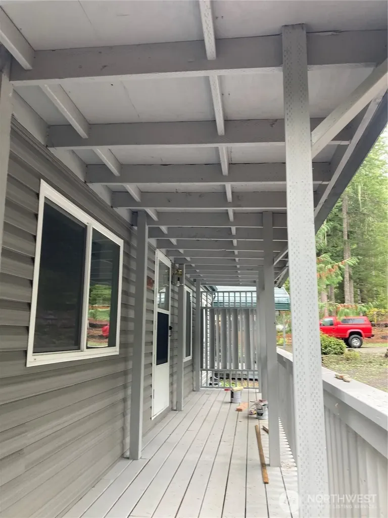 520 N Duckabush Drive W Hoodsport WA 98548
