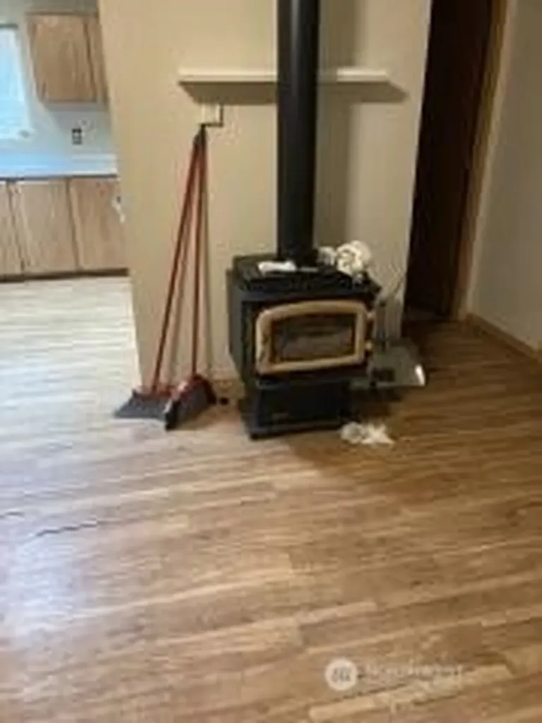 520 N Duckabush Drive W Hoodsport WA 98548