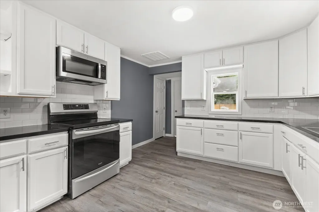 335 N Madison Monroe WA 98272