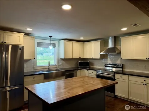 230 NW Watson Street Creston WA 99117