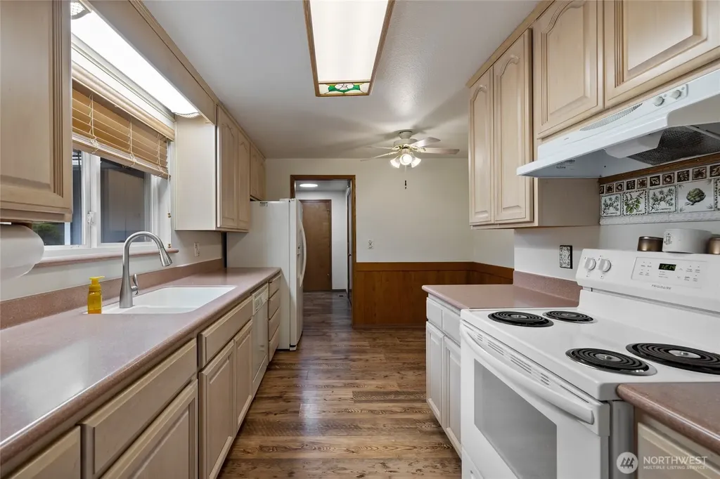 11601 86th Avenue E Puyallup WA 98373