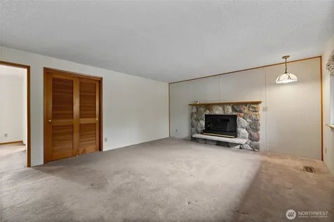 11601 86th Avenue E Puyallup WA 98373