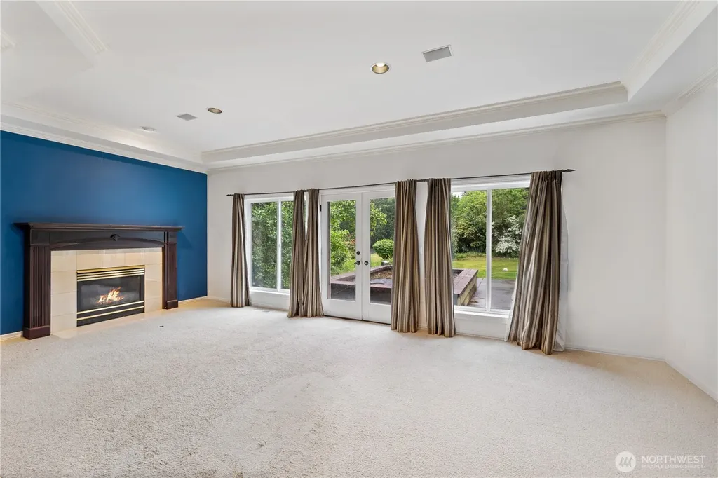 1018 254th Avenue NE Redmond WA 98074