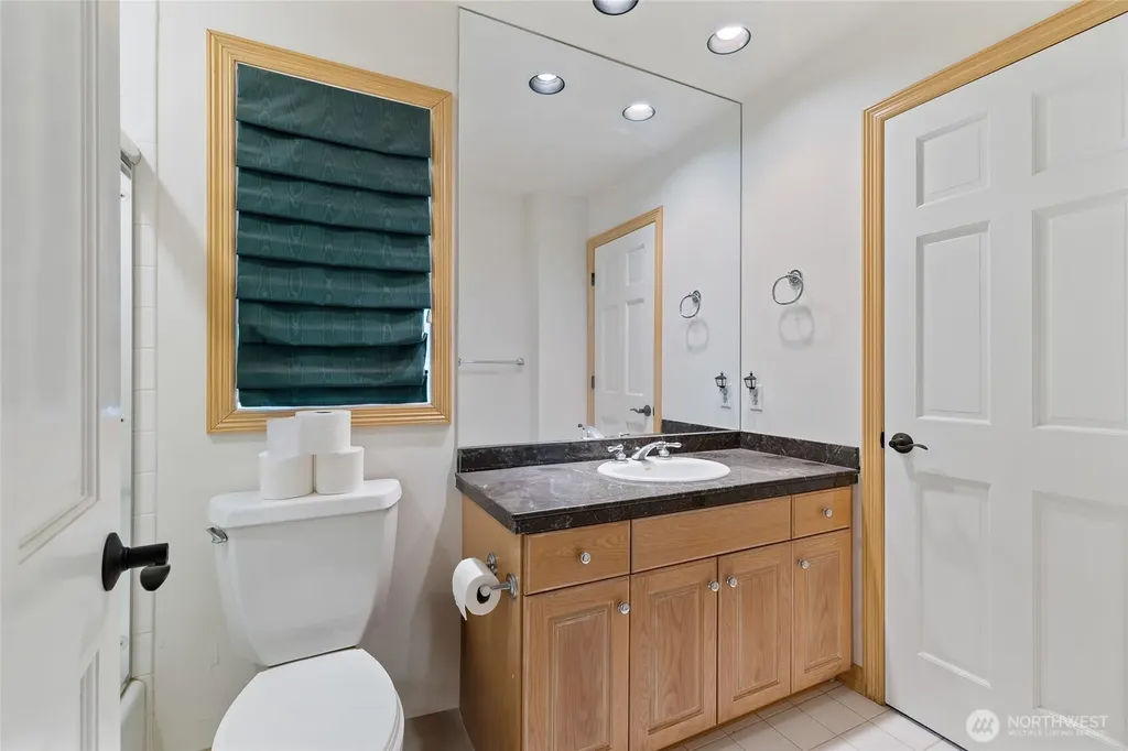 1018 254th Avenue NE Redmond WA 98074