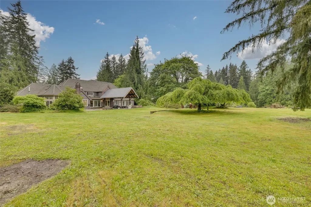 1018 254th Avenue NE Redmond WA 98074