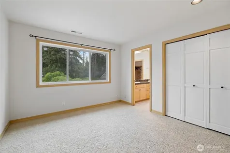 1018 254th Avenue NE Redmond WA 98074