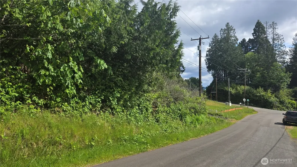 1562 Cole Street SE Port Orchard WA 98366