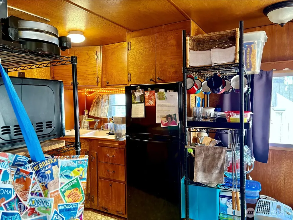 105 Victoria Loop NE Ocean Shores WA 98520