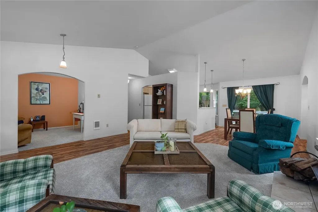 240 E Aycliffe Drive Shelton WA 98584