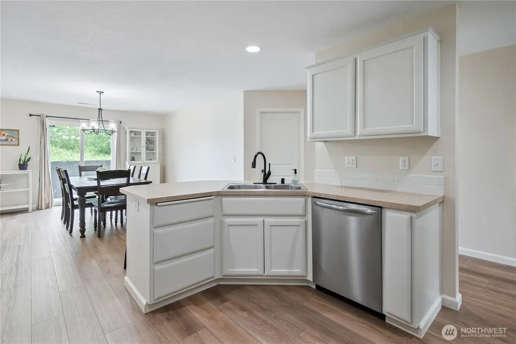 135 Haley Drive Longview WA 98632