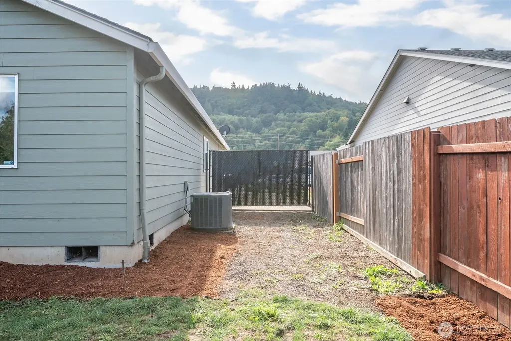135 Haley Drive Longview WA 98632