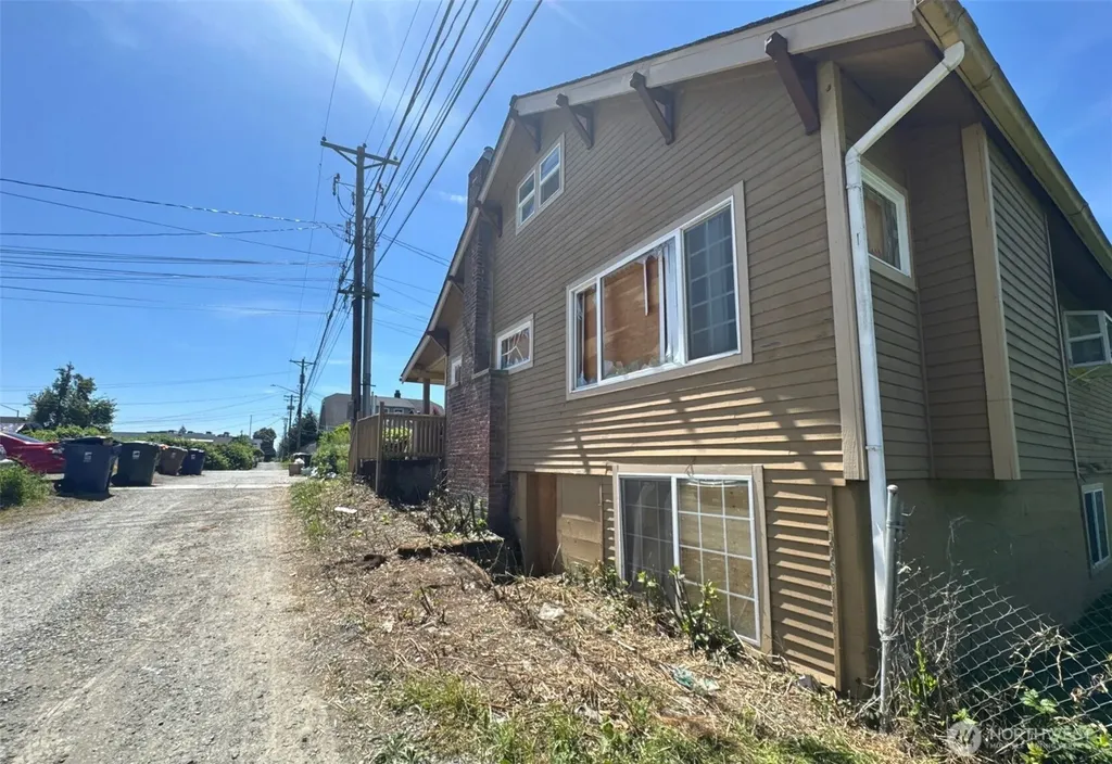 1115 S 18th Street Tacoma WA 98405