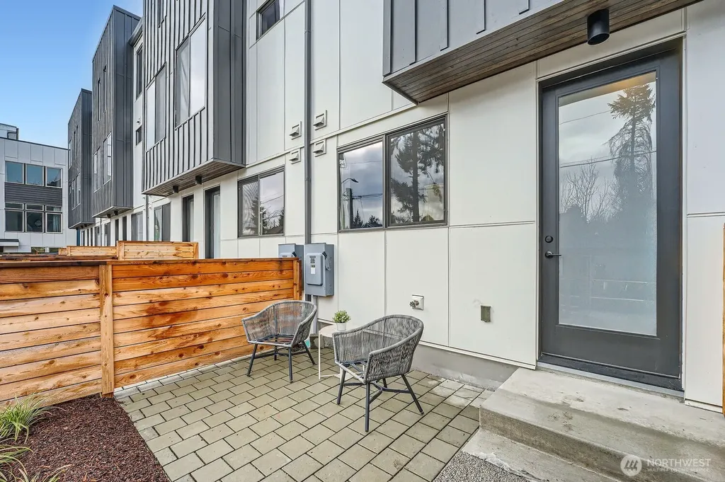 6610 Carleton Avenue S Seattle WA 98108