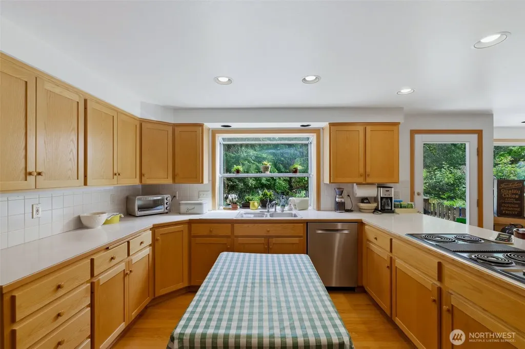 3207 156th Street NW Gig Harbor WA 98332