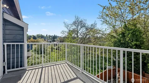 5316 31st Avenue S Seattle WA 98108