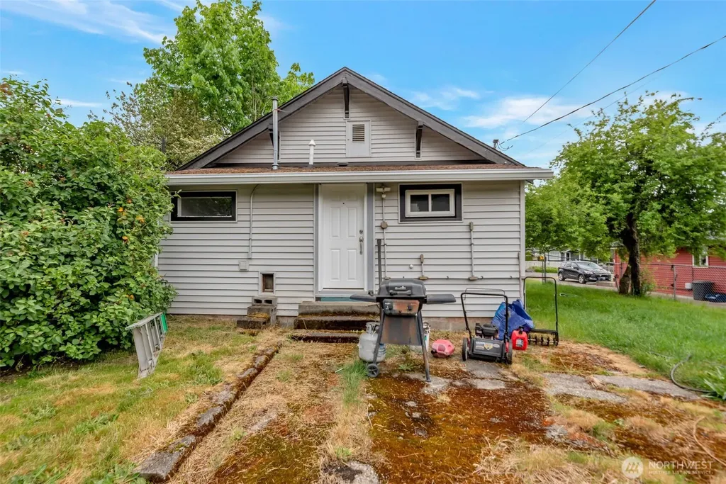 6820 S Huson Street Tacoma WA 98409