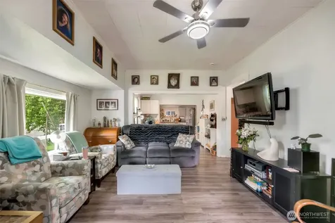 6820 S Huson Street Tacoma WA 98409
