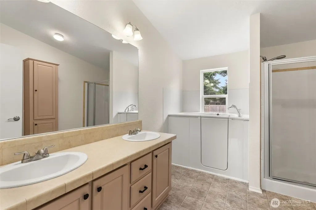 18933 SW Prairie Street Rochester WA 98579