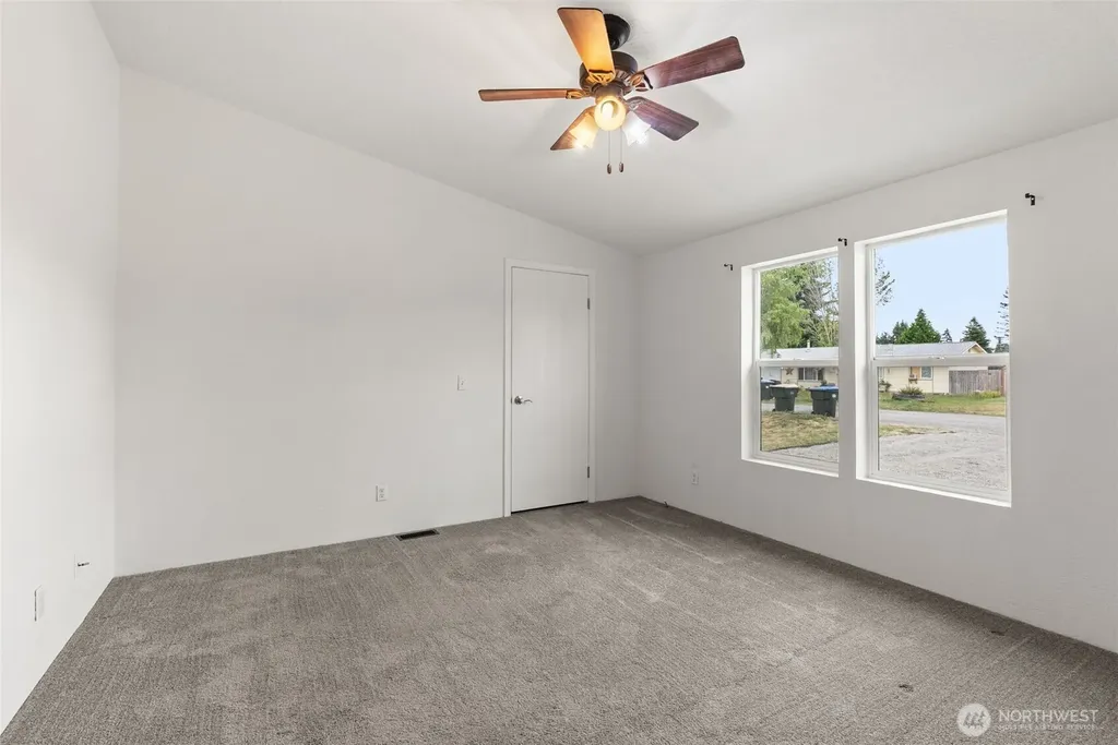 18933 SW Prairie Street Rochester WA 98579