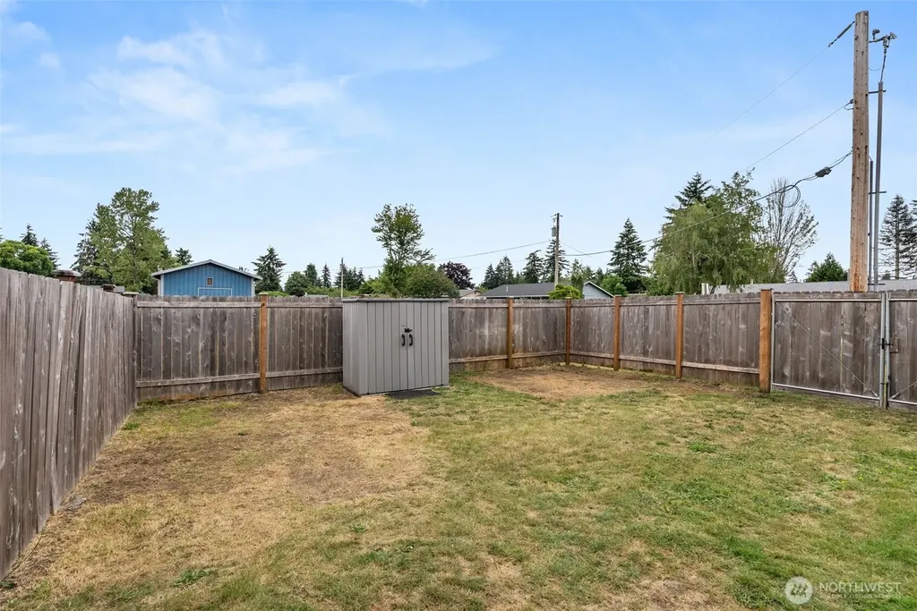 18933 SW Prairie Street Rochester WA 98579