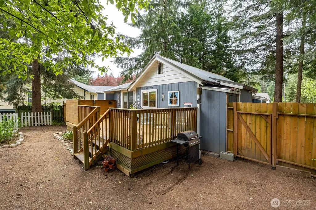 6124 Willow Place Maple Falls WA 98266