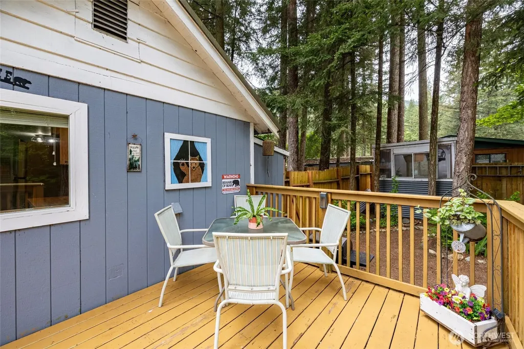 6124 Willow Place Maple Falls WA 98266