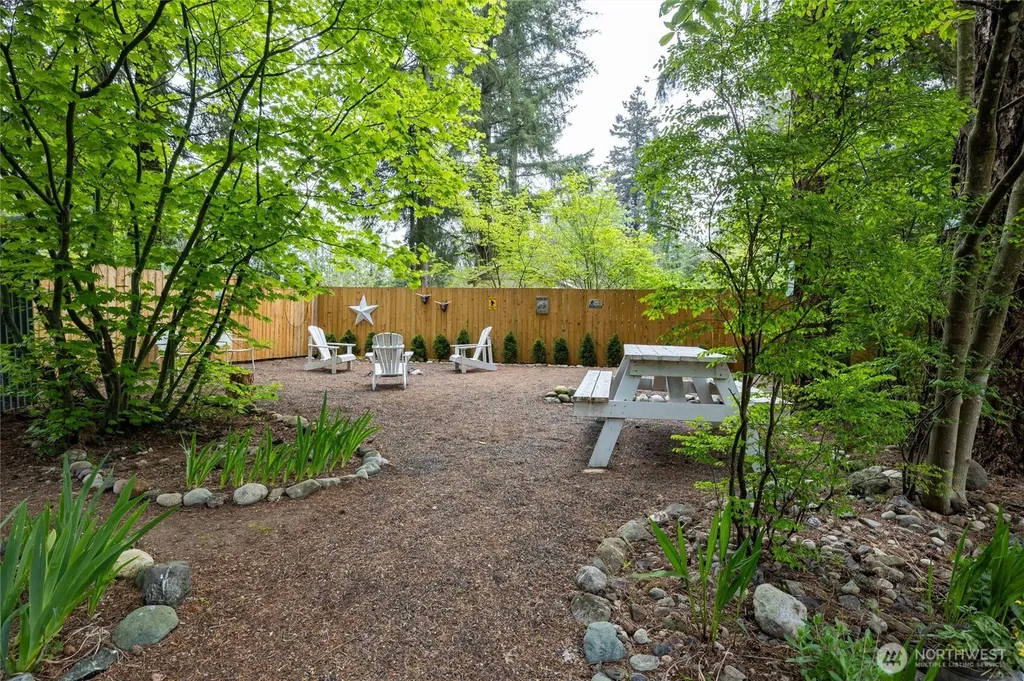 6124 Willow Place Maple Falls WA 98266