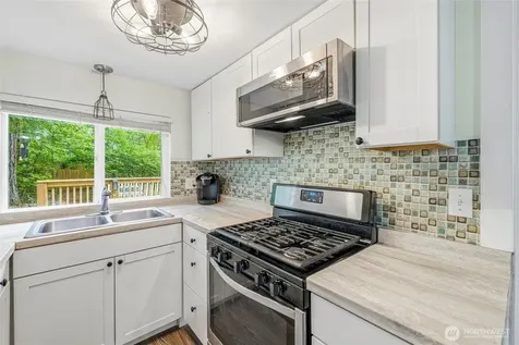 6124 Willow Place Maple Falls WA 98266