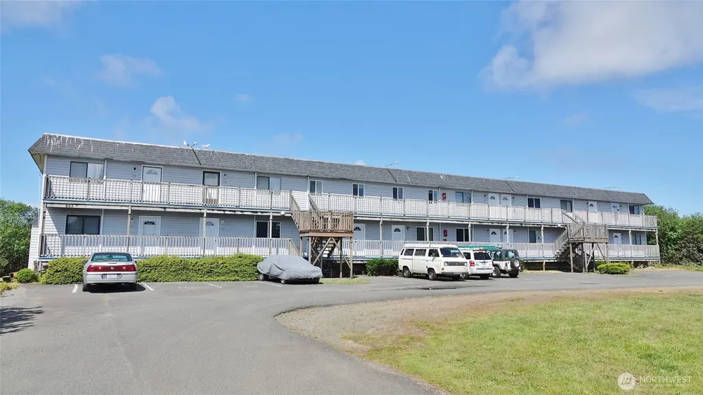 865 Cuddy Court NW Ocean Shores WA 98569