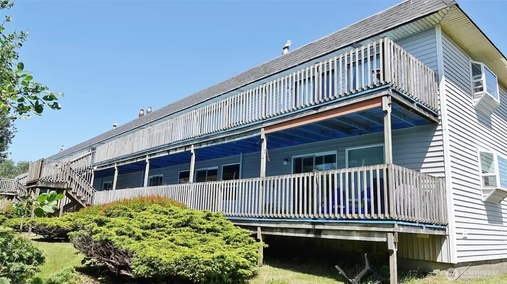 865 Cuddy Court NW Ocean Shores WA 98569