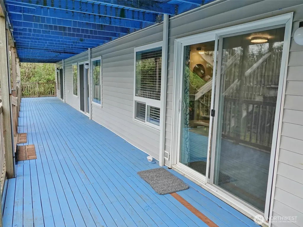 865 Cuddy Court NW Ocean Shores WA 98569