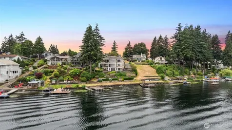 26408 136th Avenue SE Kent WA 98042