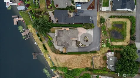 26408 136th Avenue SE Kent WA 98042
