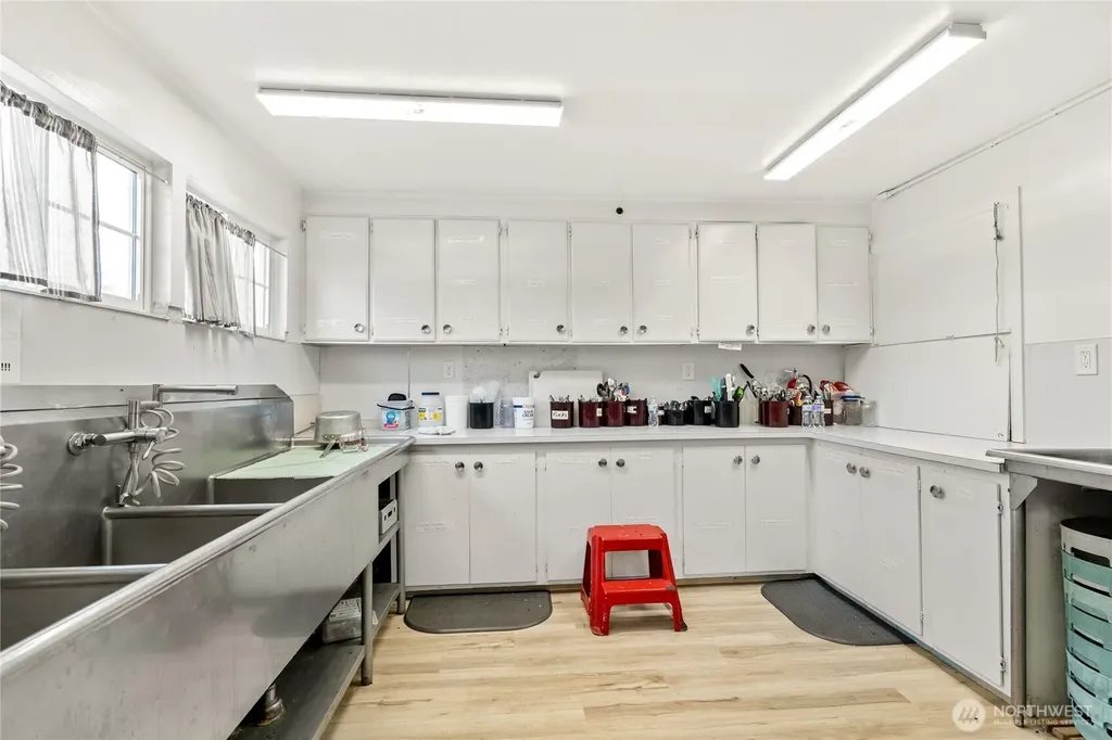 211 E Pacific Avenue Westport WA 98595